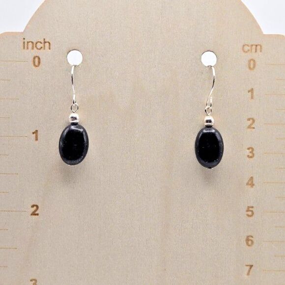 Oval Onyx Earrings Drop Dangle Stones on Silvertone Hooks Dainty Minimalist - Picture 5 of 5